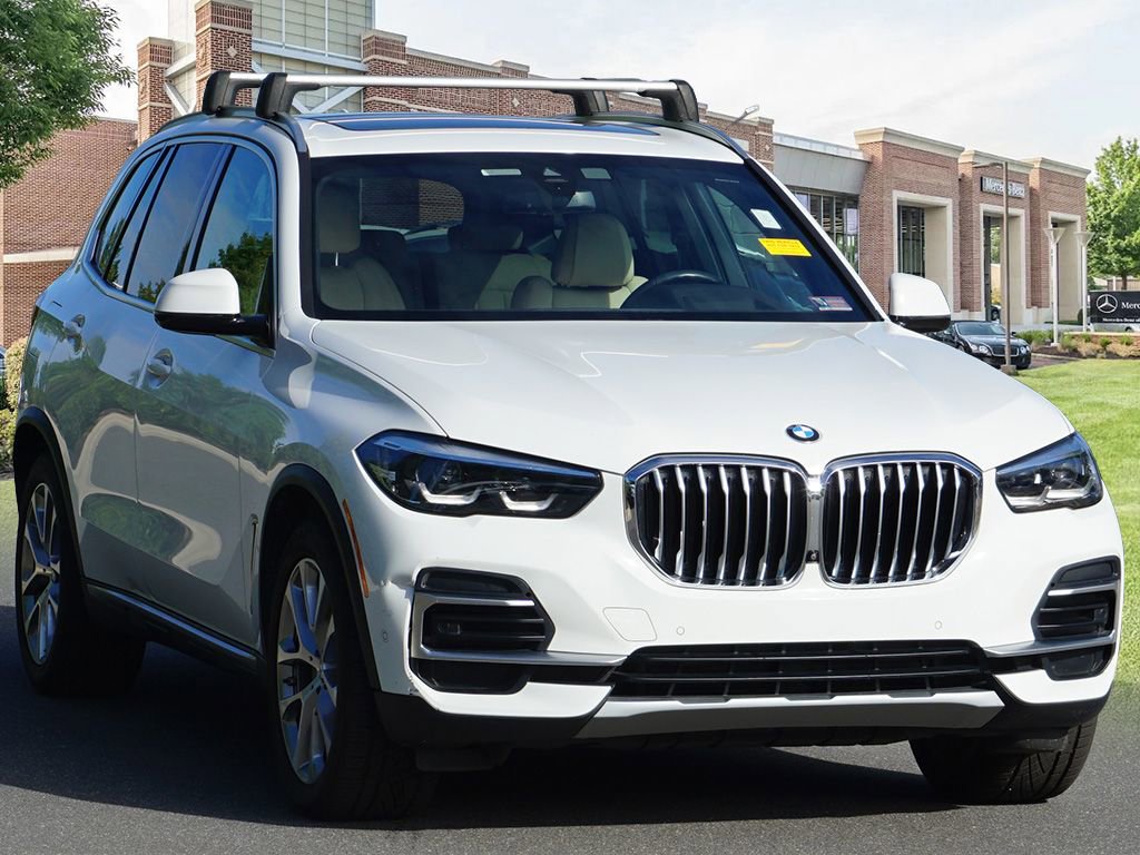 Used 2022 BMW X5 sDrive40i w/ Premium Package image 3