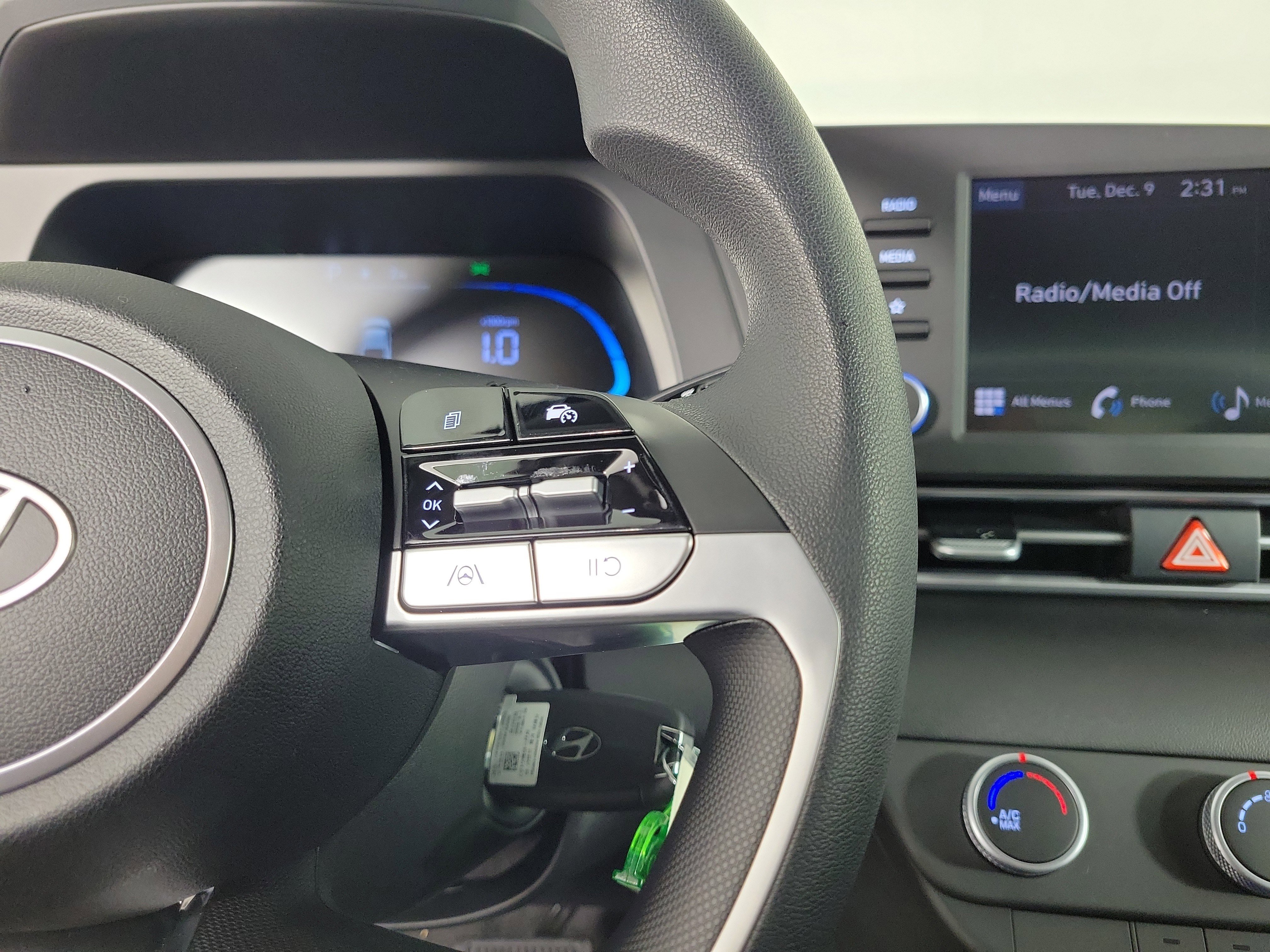 New 2026 Hyundai Elantra SE image 21