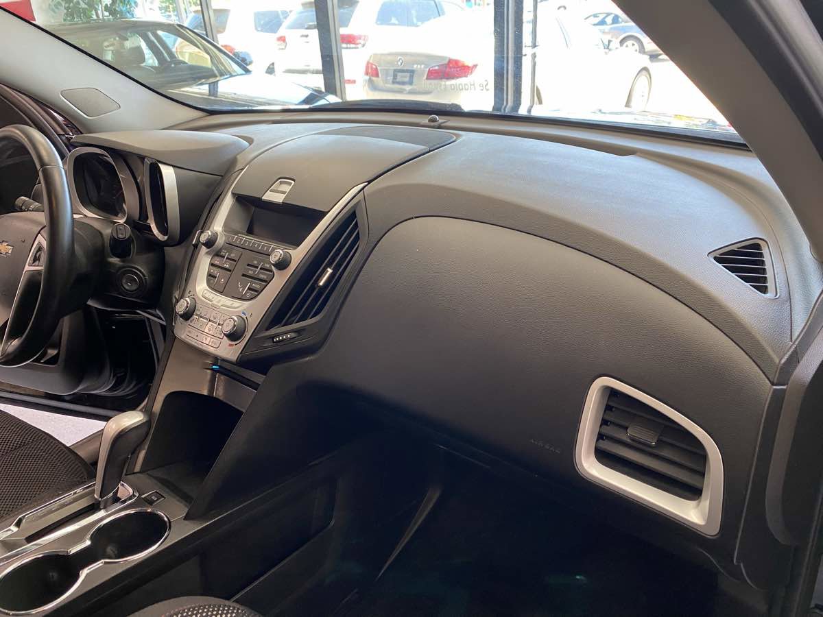 Used 2011 Chevrolet Equinox LT image 13