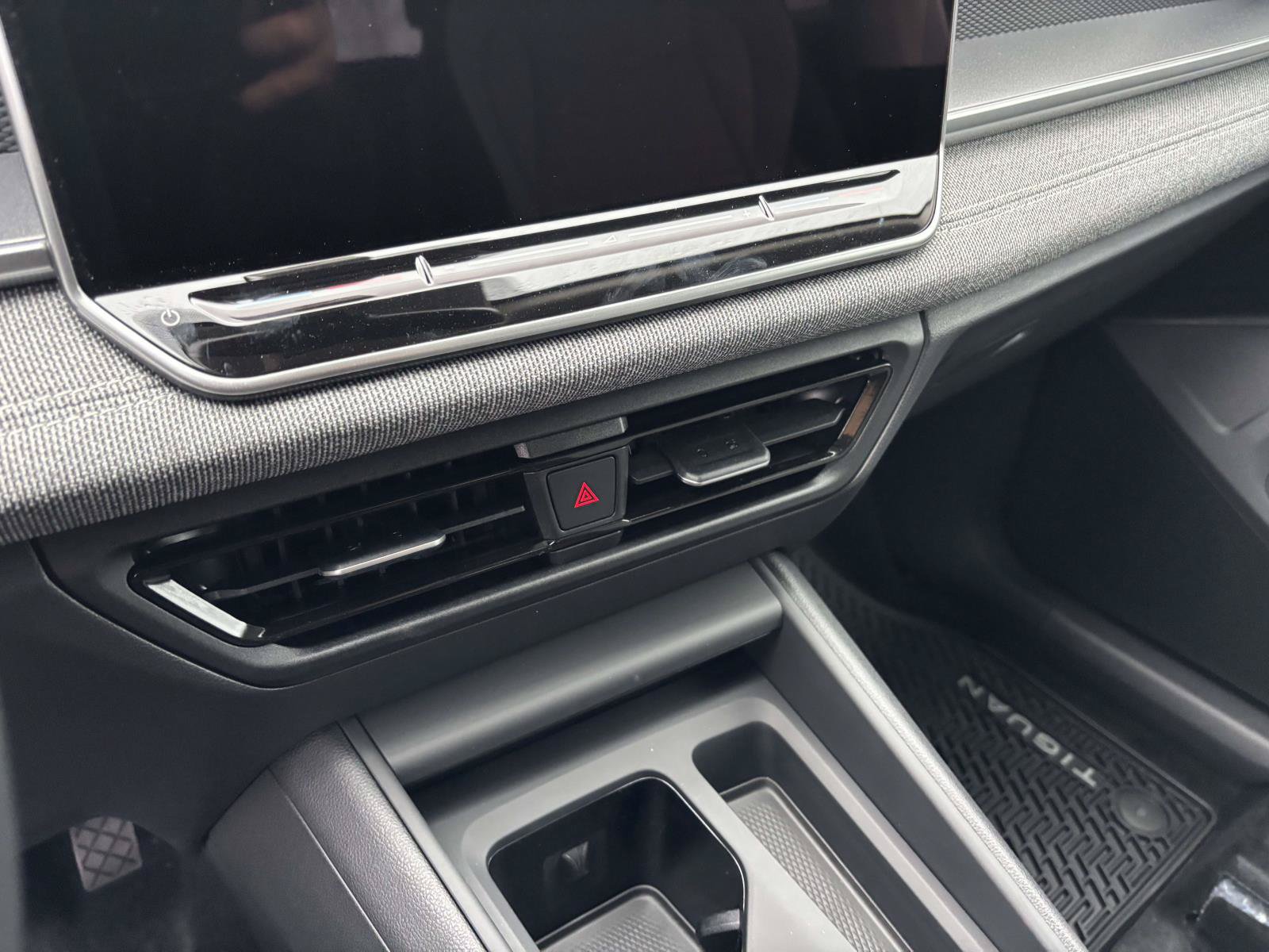 New 2026 Volkswagen Tiguan S AWD/4WD image 20