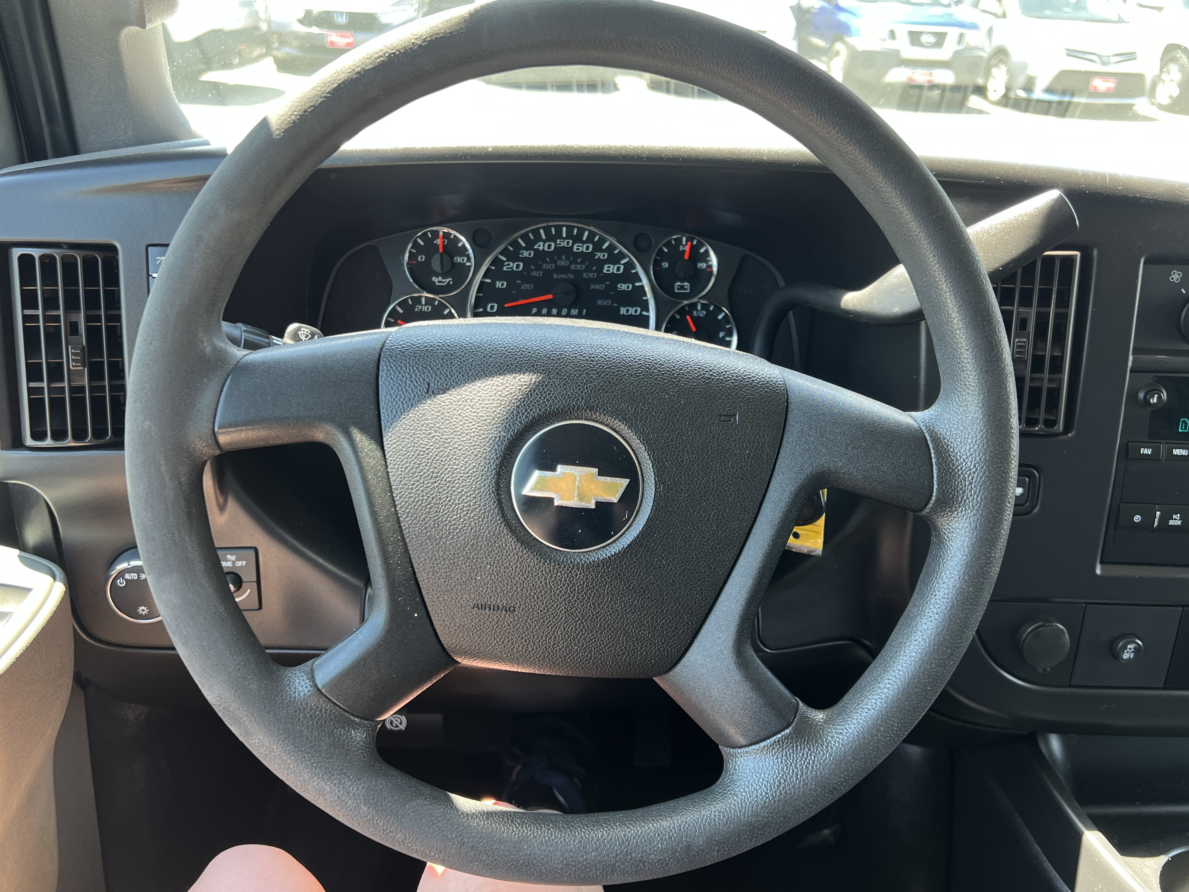Used 2019 Chevrolet Express 2500 Extended RWD image 16