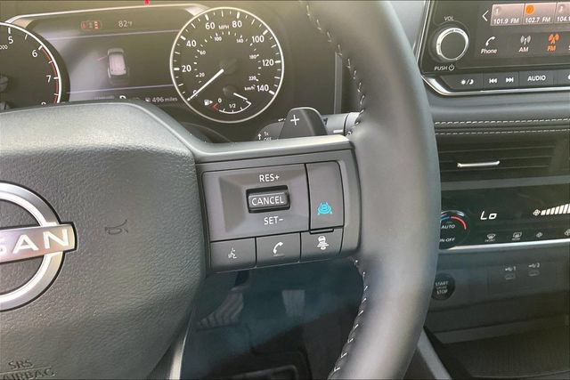 Certified 2026 Nissan Rogue SV FWD image 17