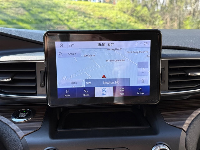 Used 2020 Ford Explorer Limited image 27