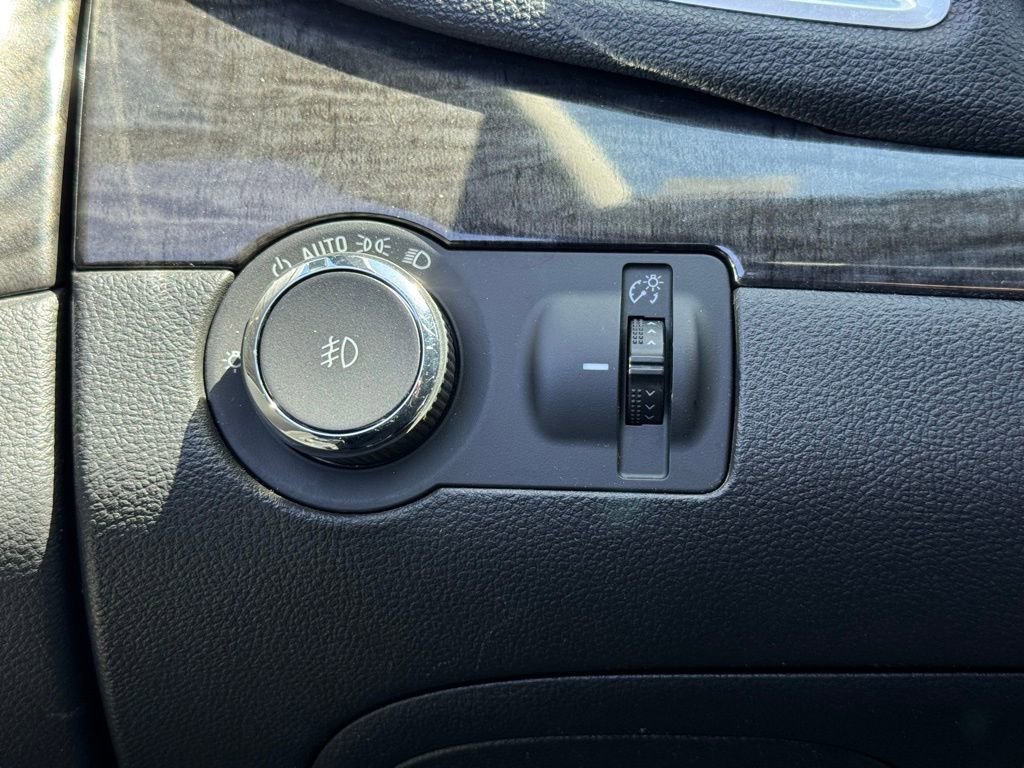 Used 2014 Buick Encore Convenience AWD/4WD image 28