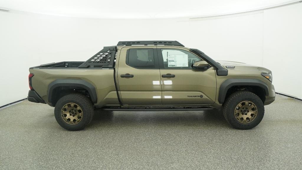 New 2025 Toyota Tacoma Trailhunter image 21