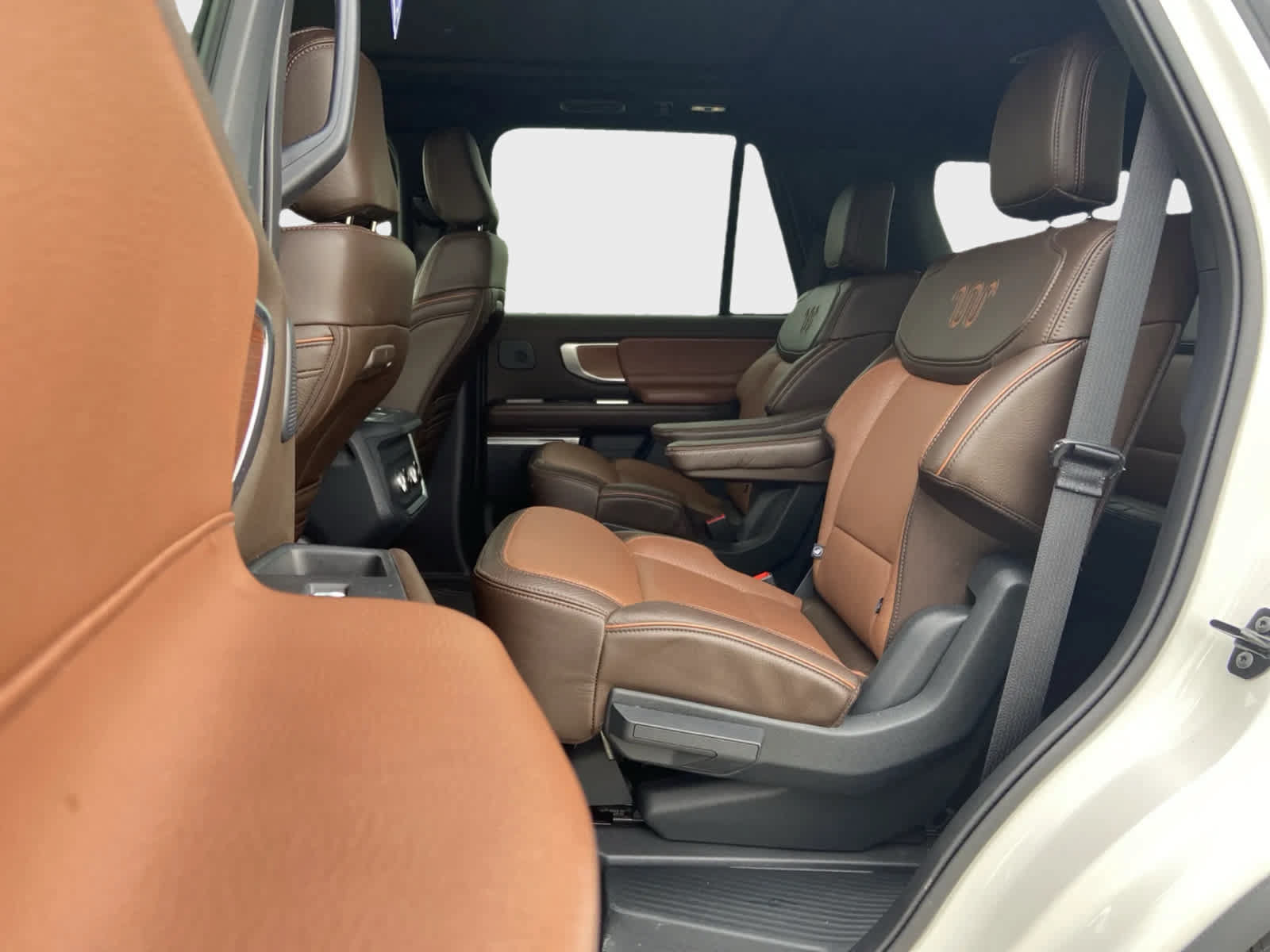 Used 2025 Ford Expedition King Ranch AWD/4WD image 13