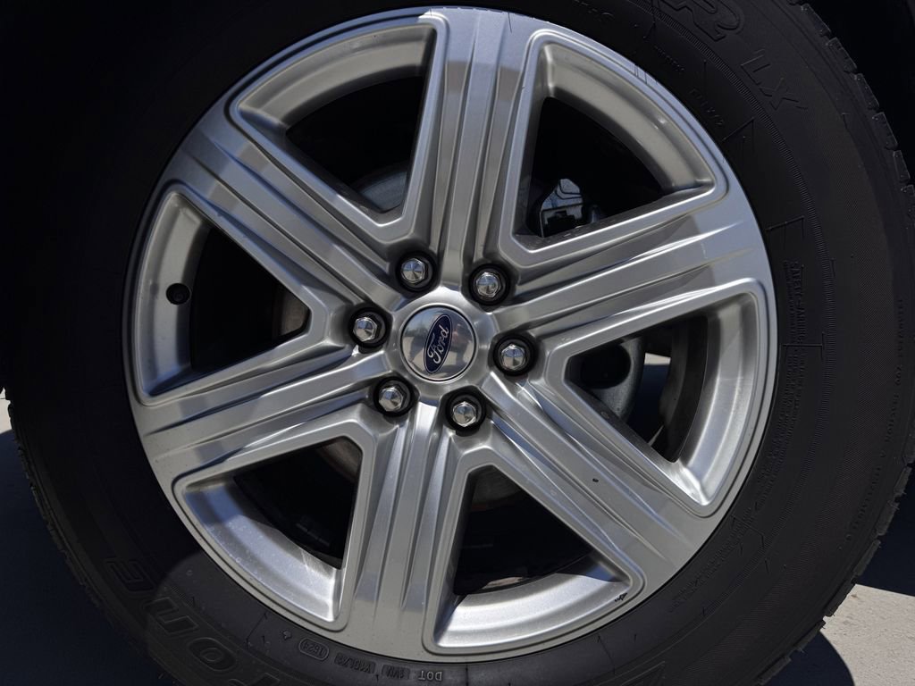 Used 2021 Ford Expedition Max XLT image 9