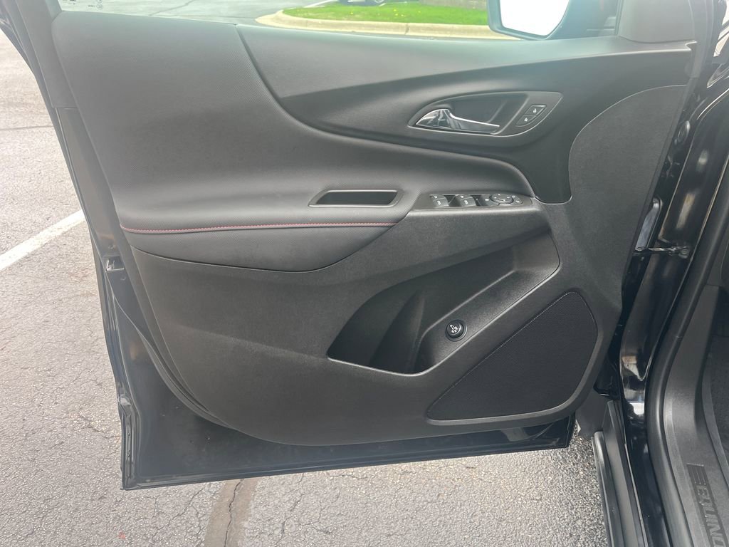 Certified 2024 Chevrolet Equinox RS w/ LPO, Floor Liner Package image 11