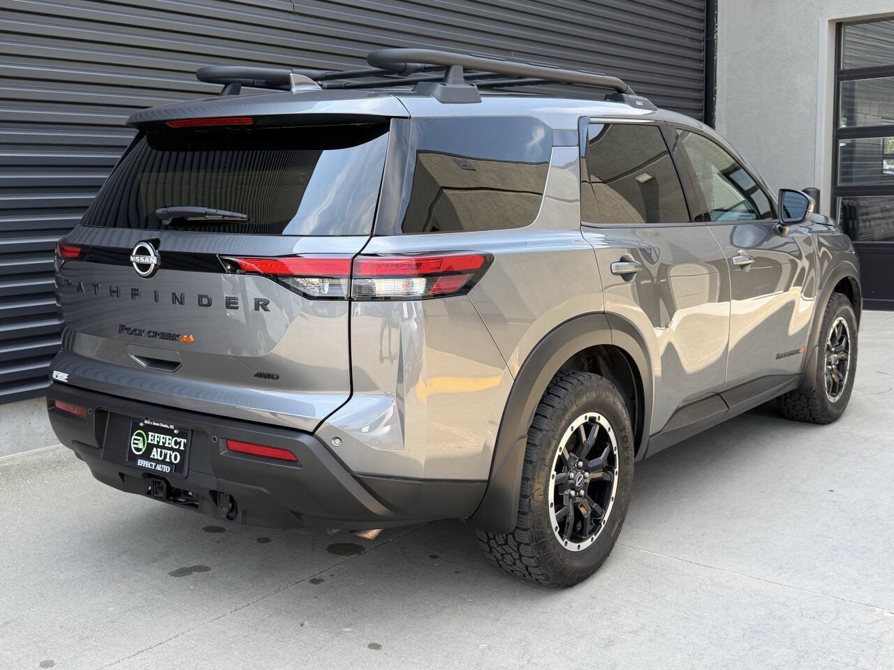 Used 2025 Nissan Pathfinder Rock Creek AWD/4WD image 11