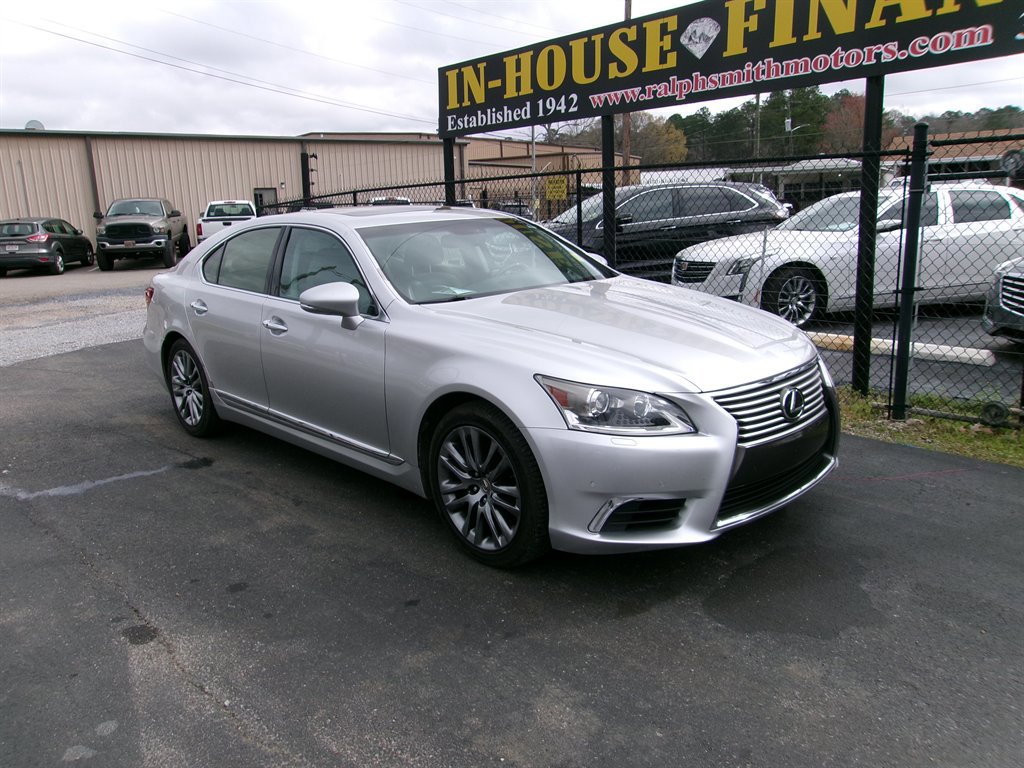 Used 2016 Lexus LS 460 w/ Comfort Package image 6