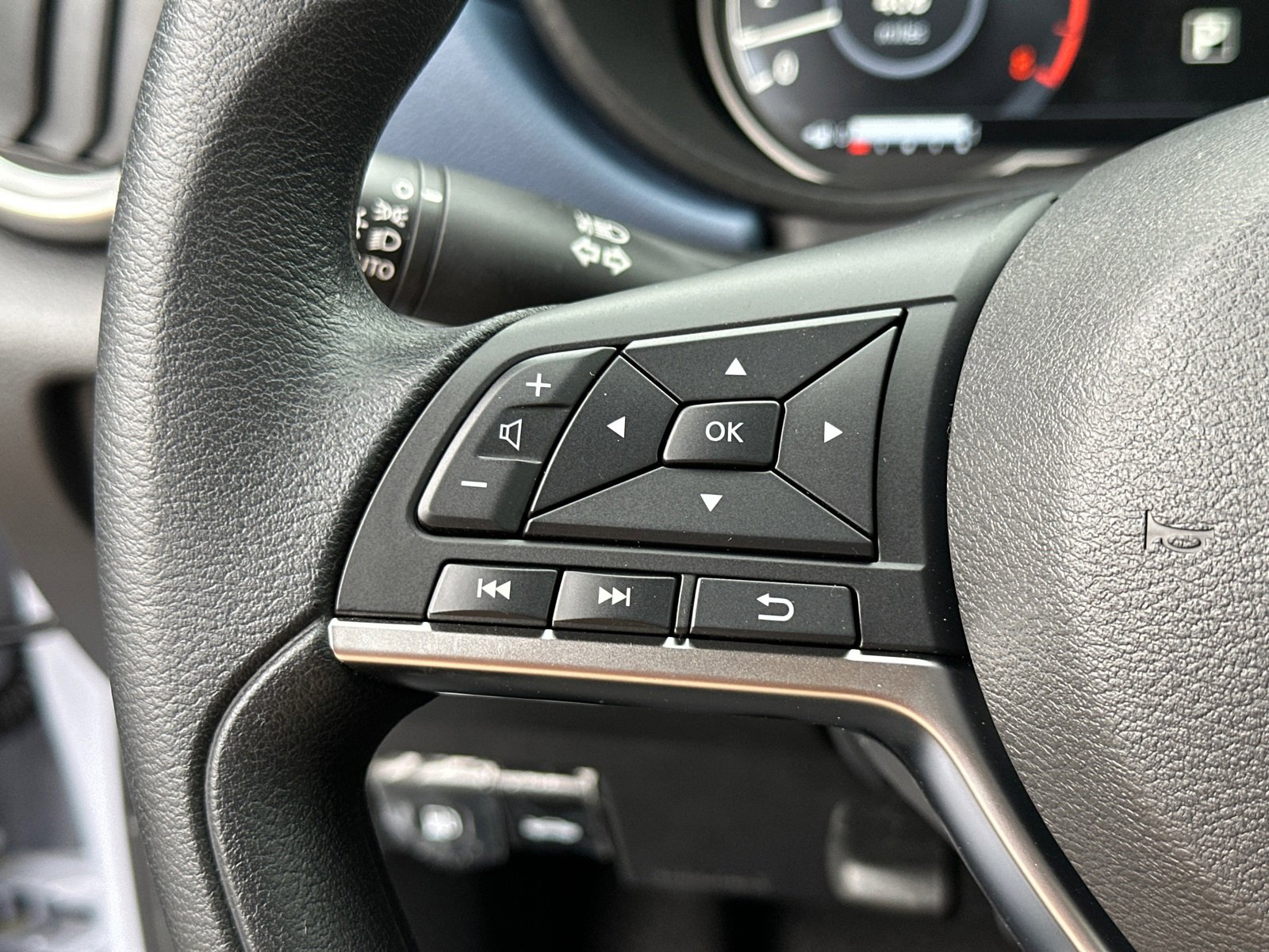 New 2025 Nissan Versa SV w/ Trunk Package image 25