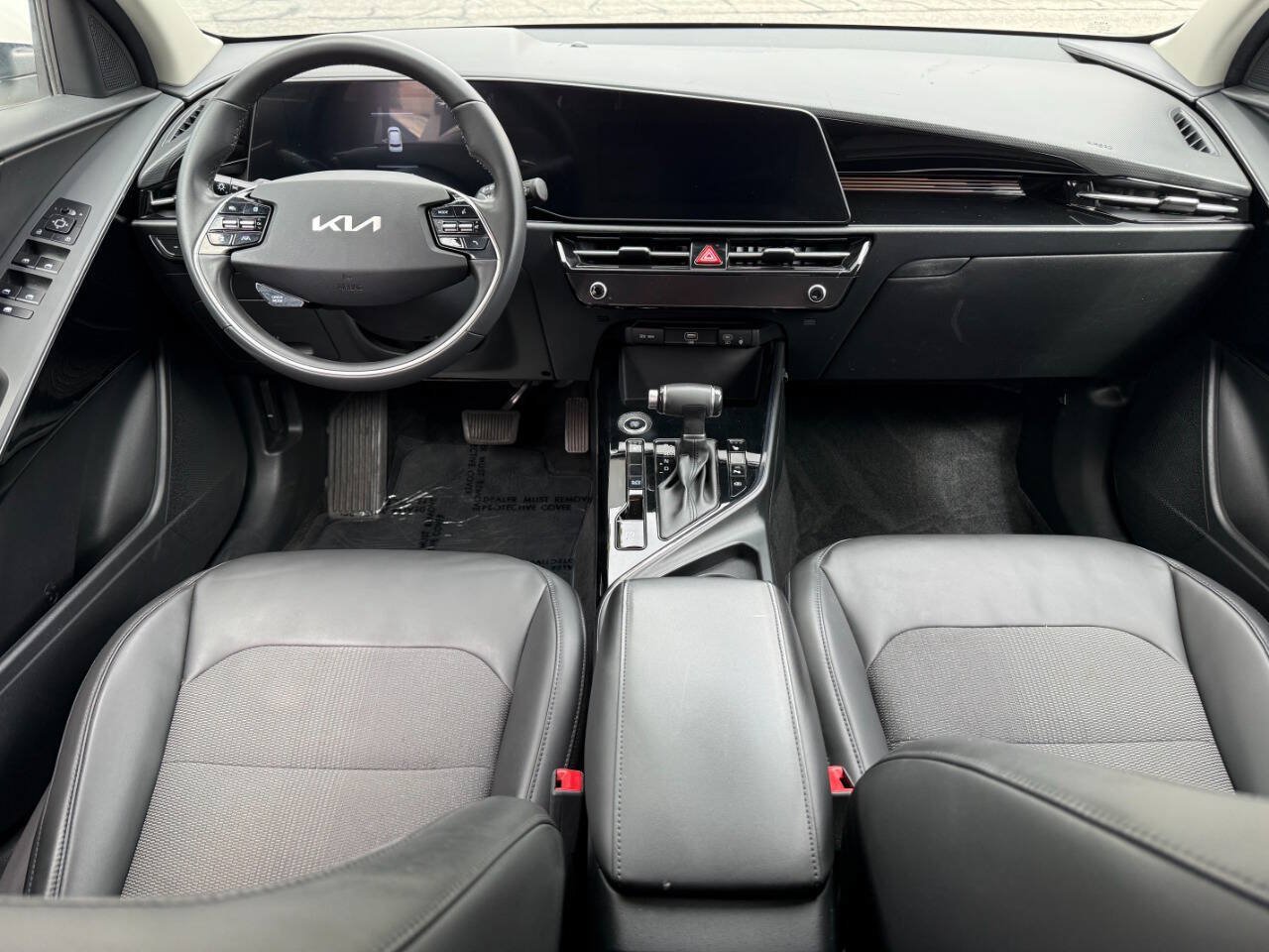 Used 2024 Kia Niro EX FWD image 23