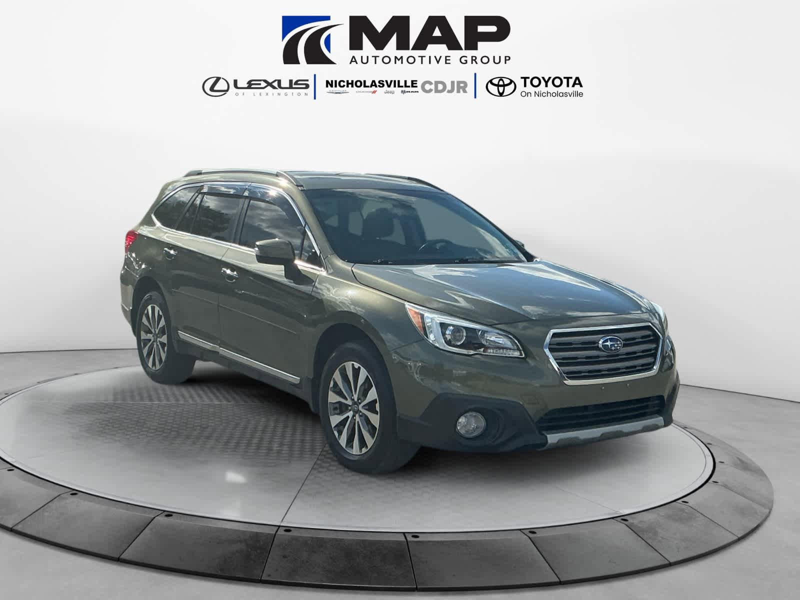Used 2017 Subaru Outback 2.5i Touring w/ Popular Package #5A AWD/4WD image 7