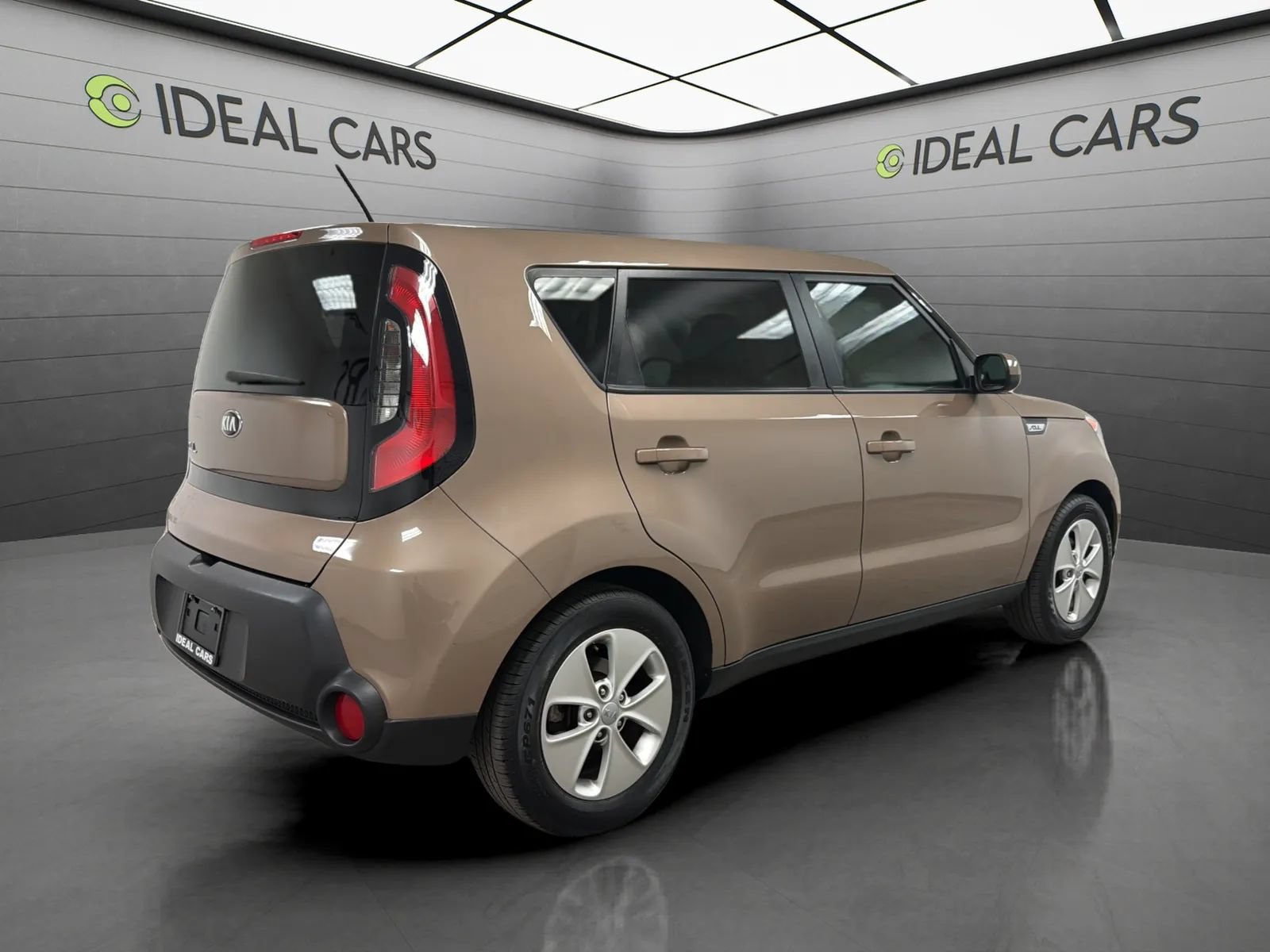 Used 2016 Kia Soul FWD image 5