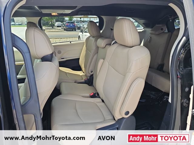 Used 2021 Toyota Sienna XLE w/ XLE Plus Package FWD image 11