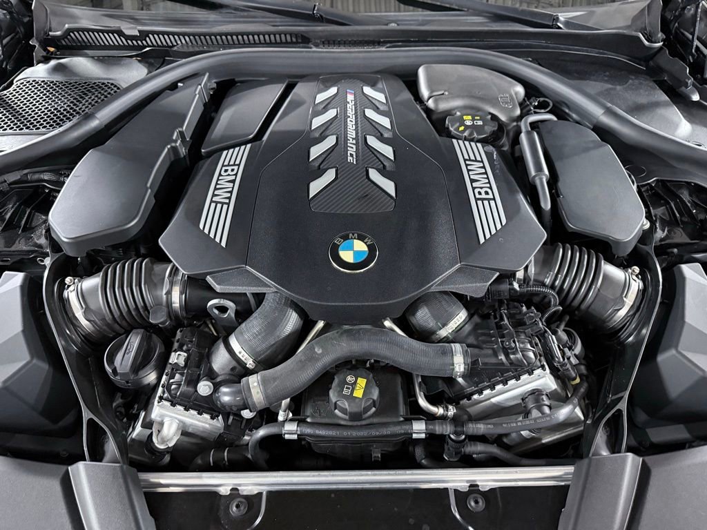 Used 2023 BMW M550i xDrive w/ Executive Package image 50
