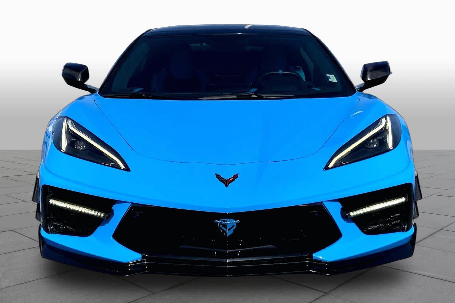 Used 2022 Chevrolet Corvette Stingray Premium Conv w/ Z51 Performance Package RWD image 4