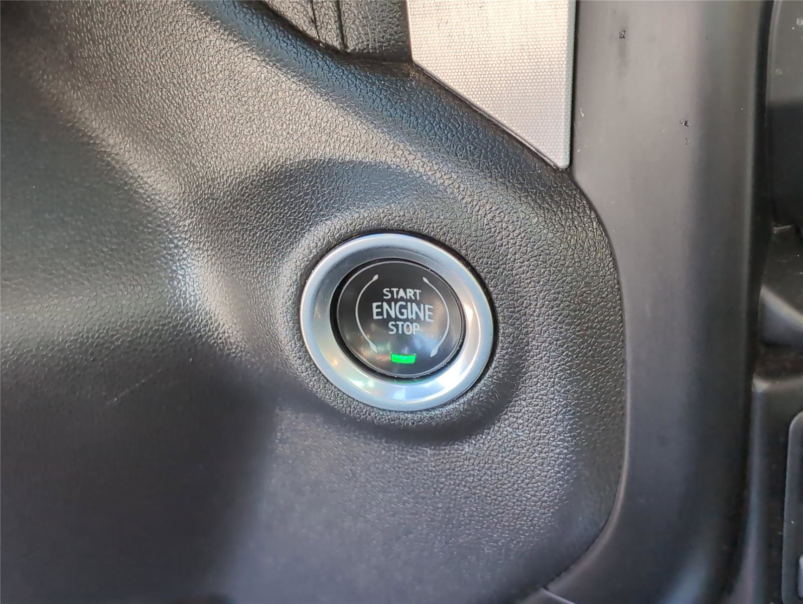 Used 2021 GMC Sierra 1500 SLT image 23