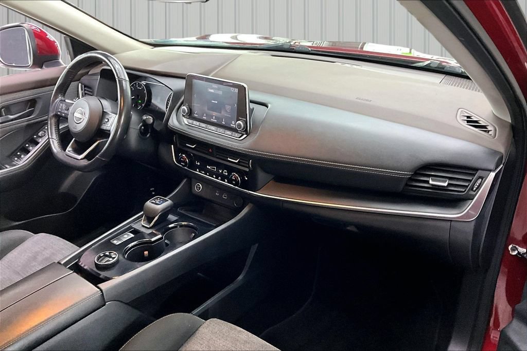 Used 2022 Nissan Rogue S AWD/4WD image 26