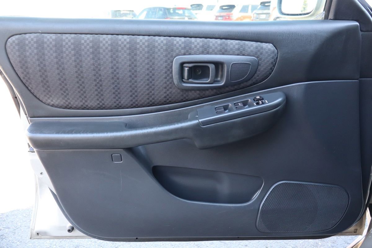 Used 2000 Subaru Impreza RS image 25