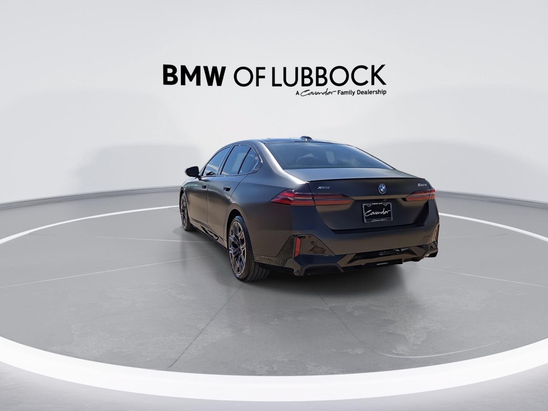 New 2027 BMW 550e xDrive AWD/4WD image 7