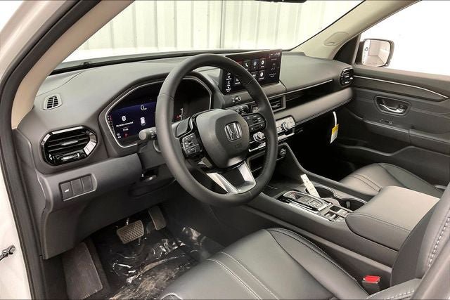 New 2026 Honda Pilot Touring image 8
