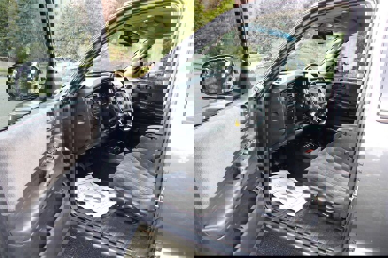 Used 2004 Dodge Dakota SLT w/ Deluxe Convenience Group image 5