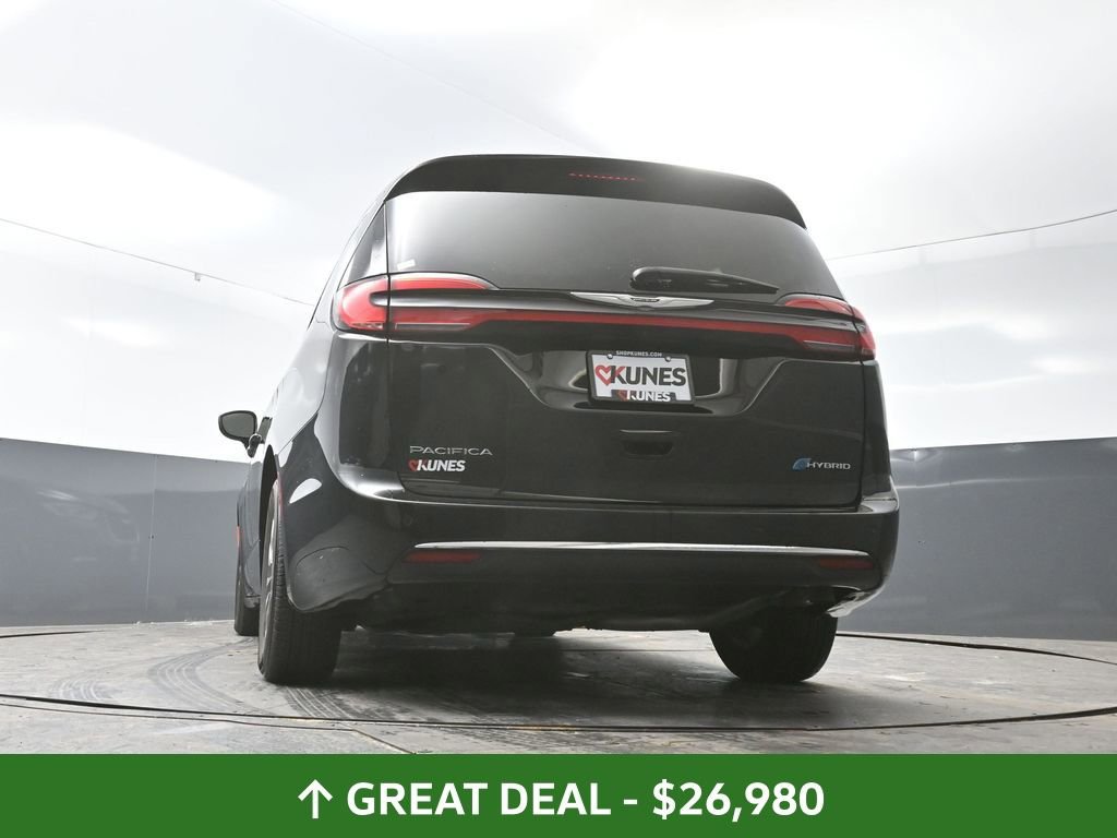 Used 2024 Chrysler Pacifica Select image 58