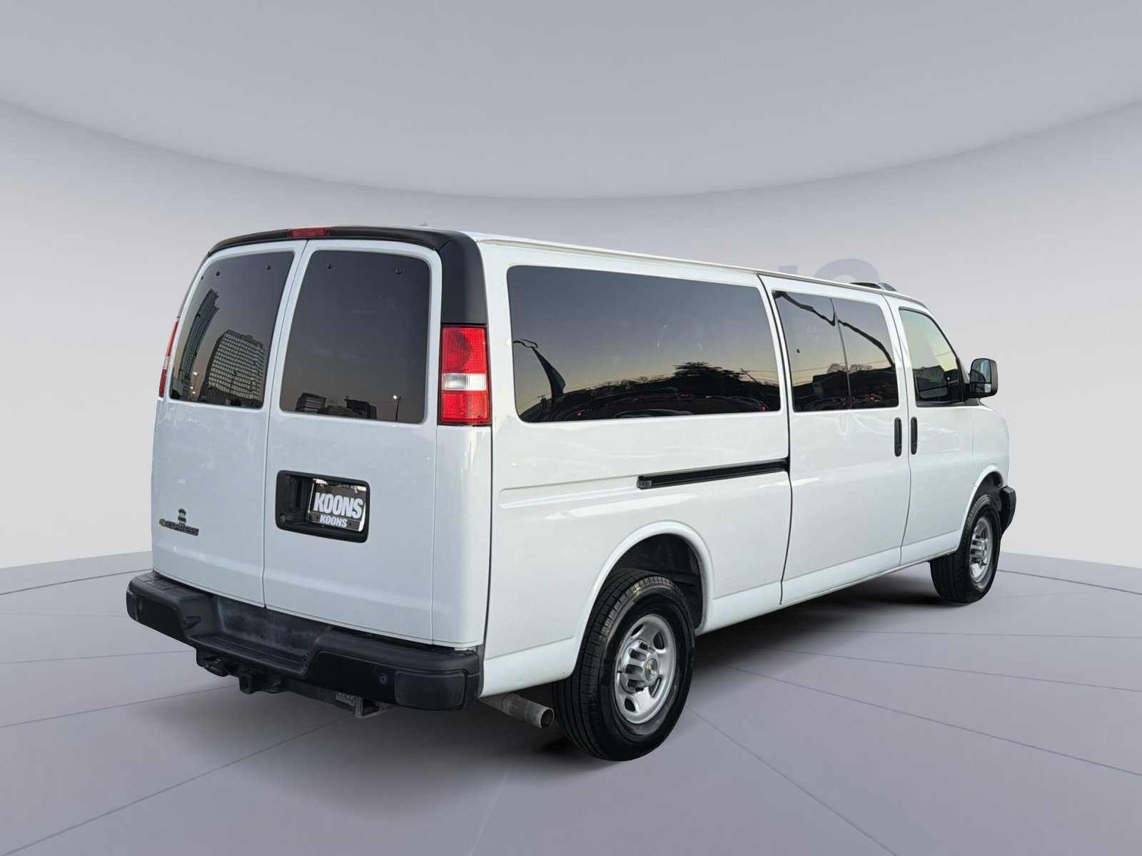 Used 2024 Chevrolet Express 3500 LS image 7