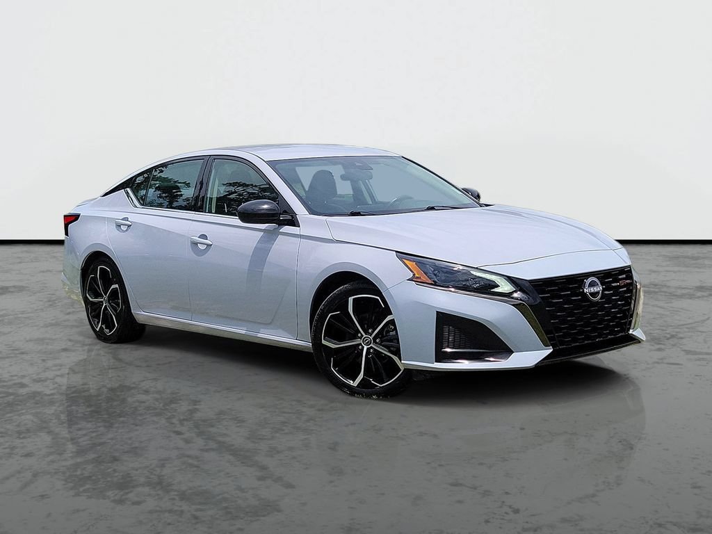 Used 2024 Nissan Altima 2.5 SR FWD 360° Tour