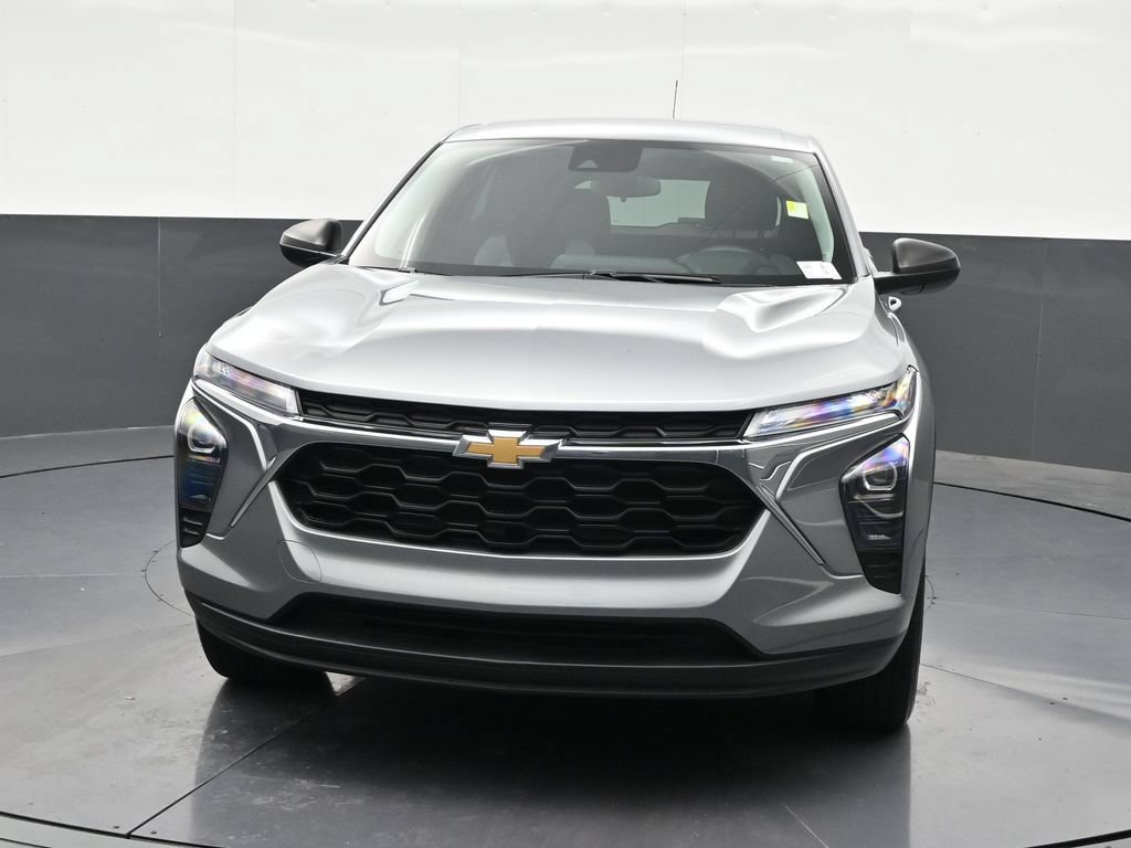 Used 2024 Chevrolet Trax LS FWD image 9