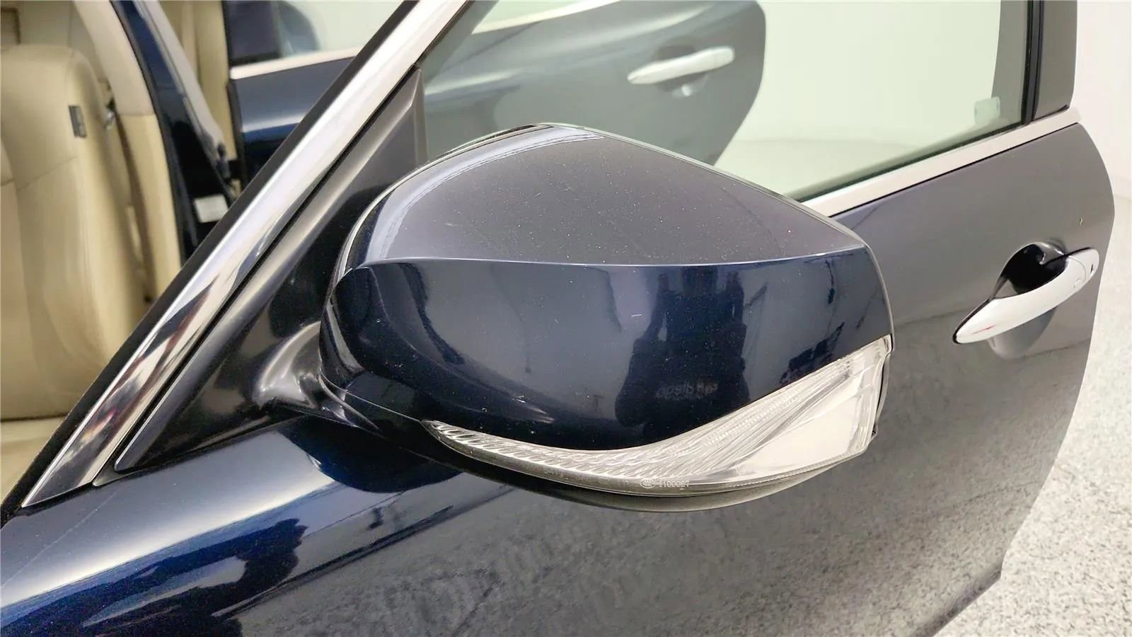 Used 2016 INFINITI Q70 L 3.7 AWD/4WD image 18