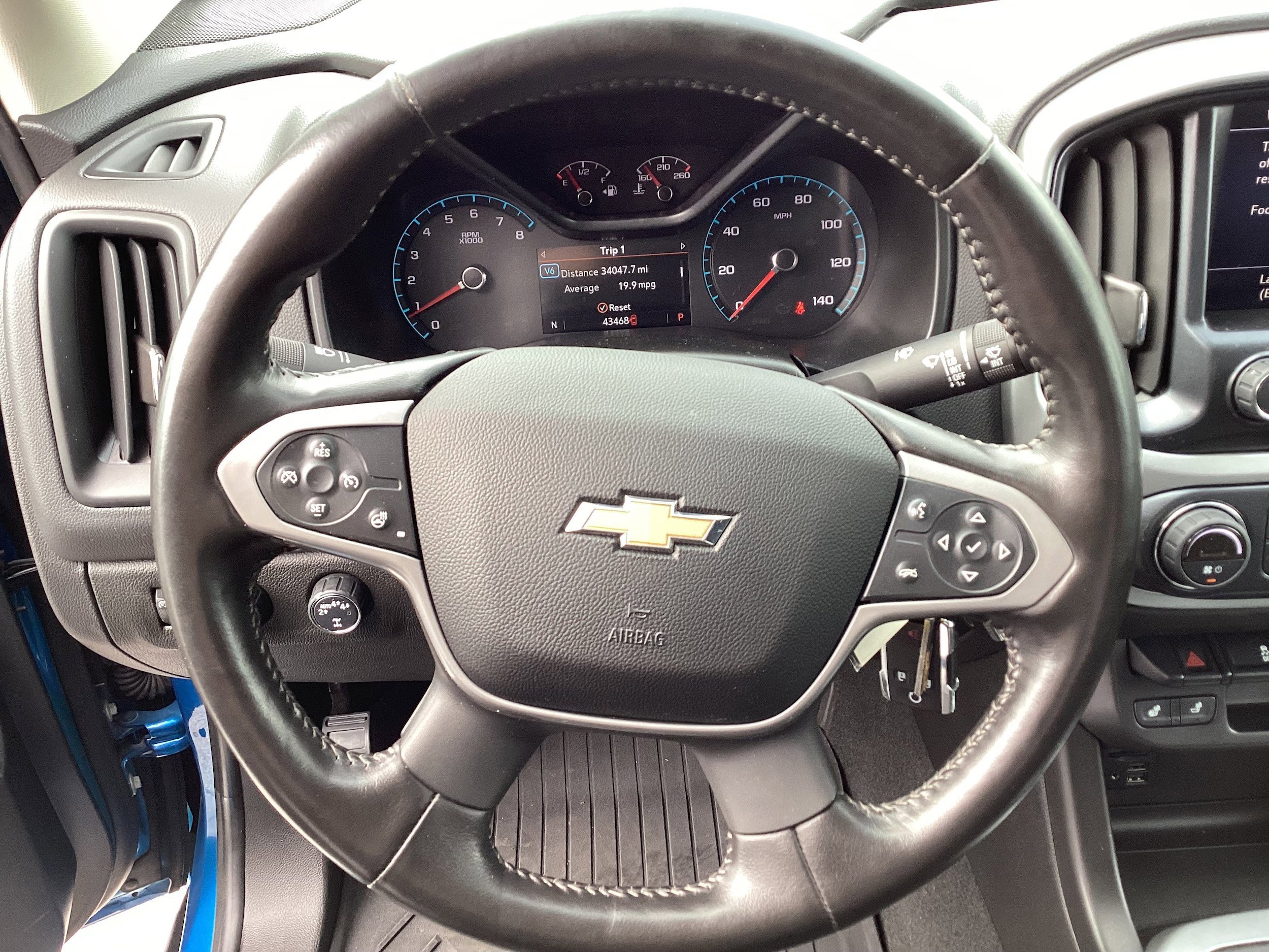Used 2022 Chevrolet Colorado LT w/ Luxury Package AWD/4WD image 15