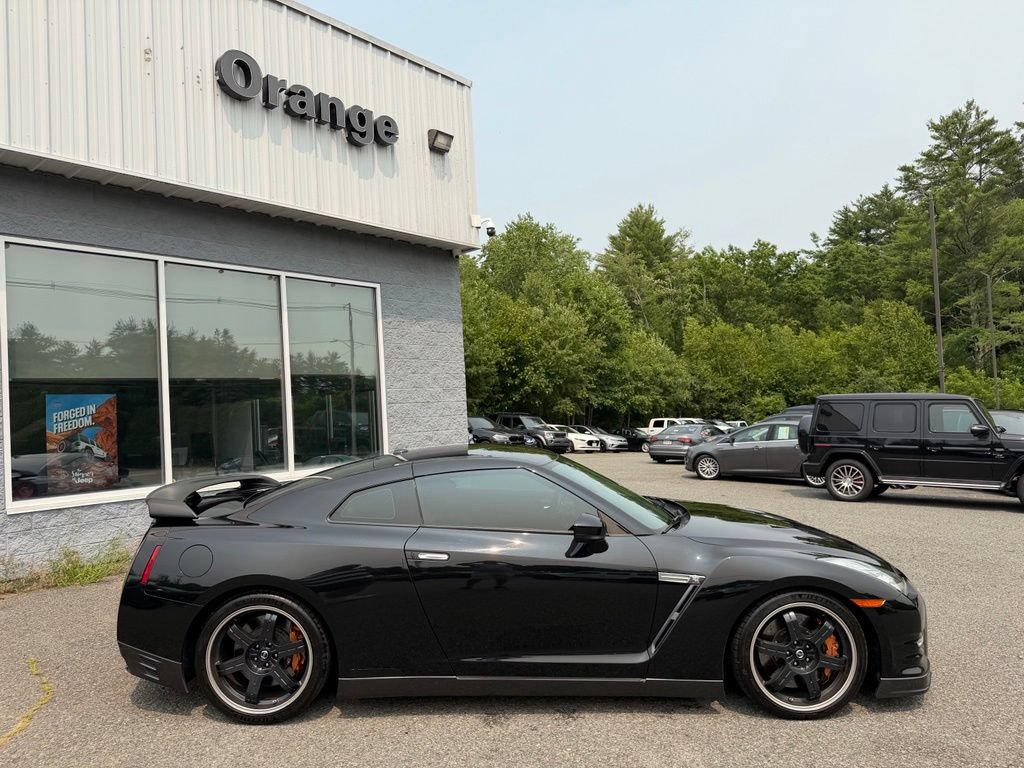 Used 2014 Nissan GT-R Track Edition AWD/4WD image 7