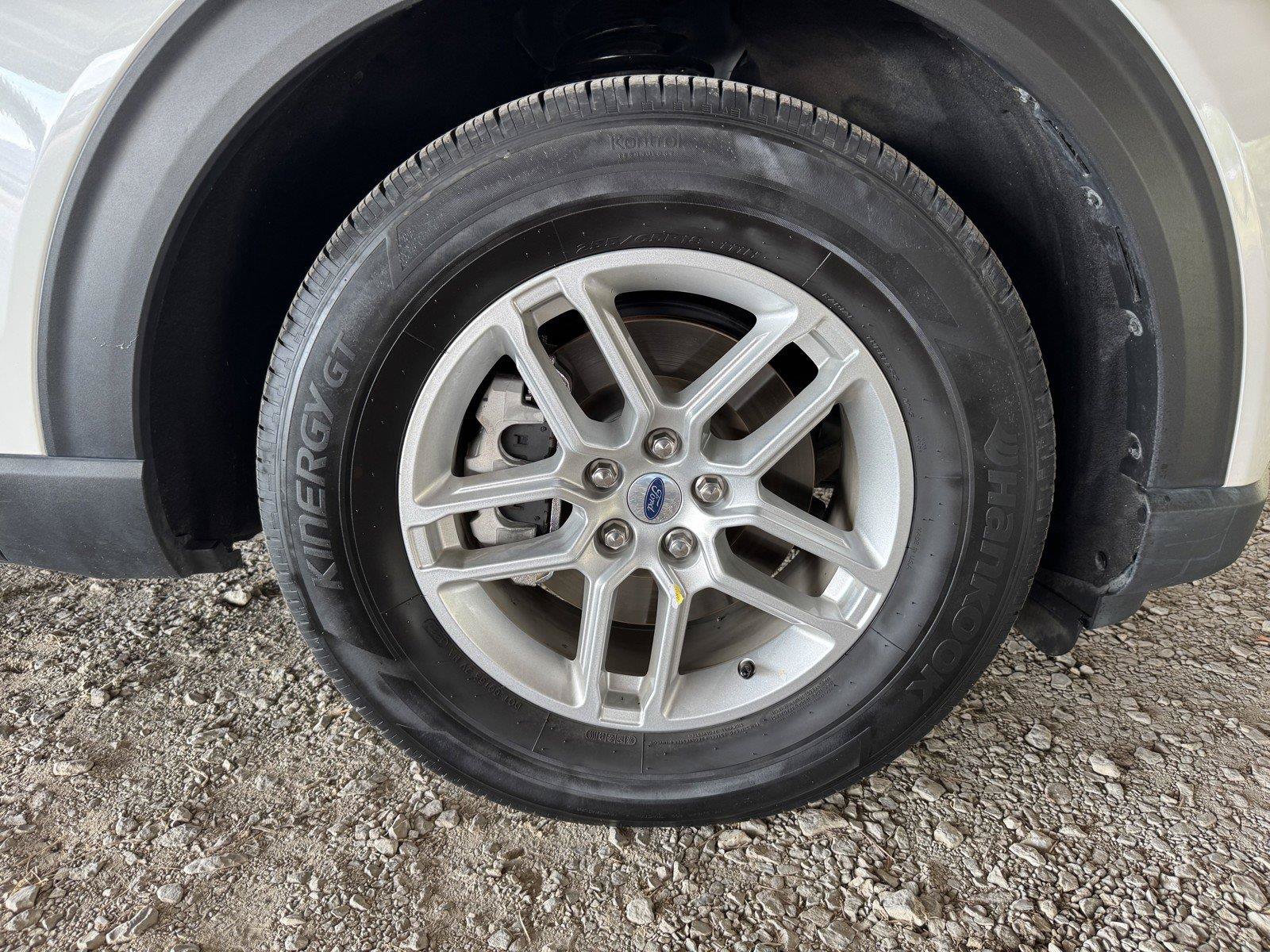 Used 2025 Ford Explorer Active RWD image 50