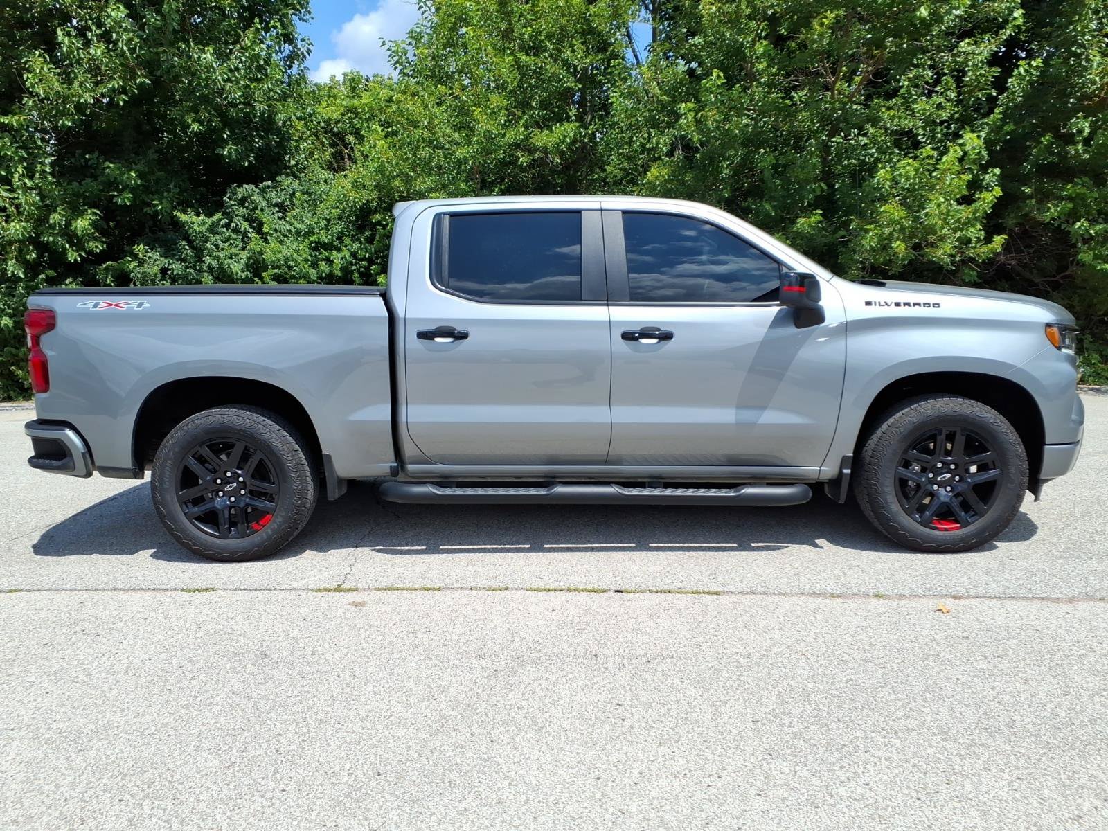 Used 2023 Chevrolet Silverado 1500 RST w/ Redline Edition AWD/4WD image 27