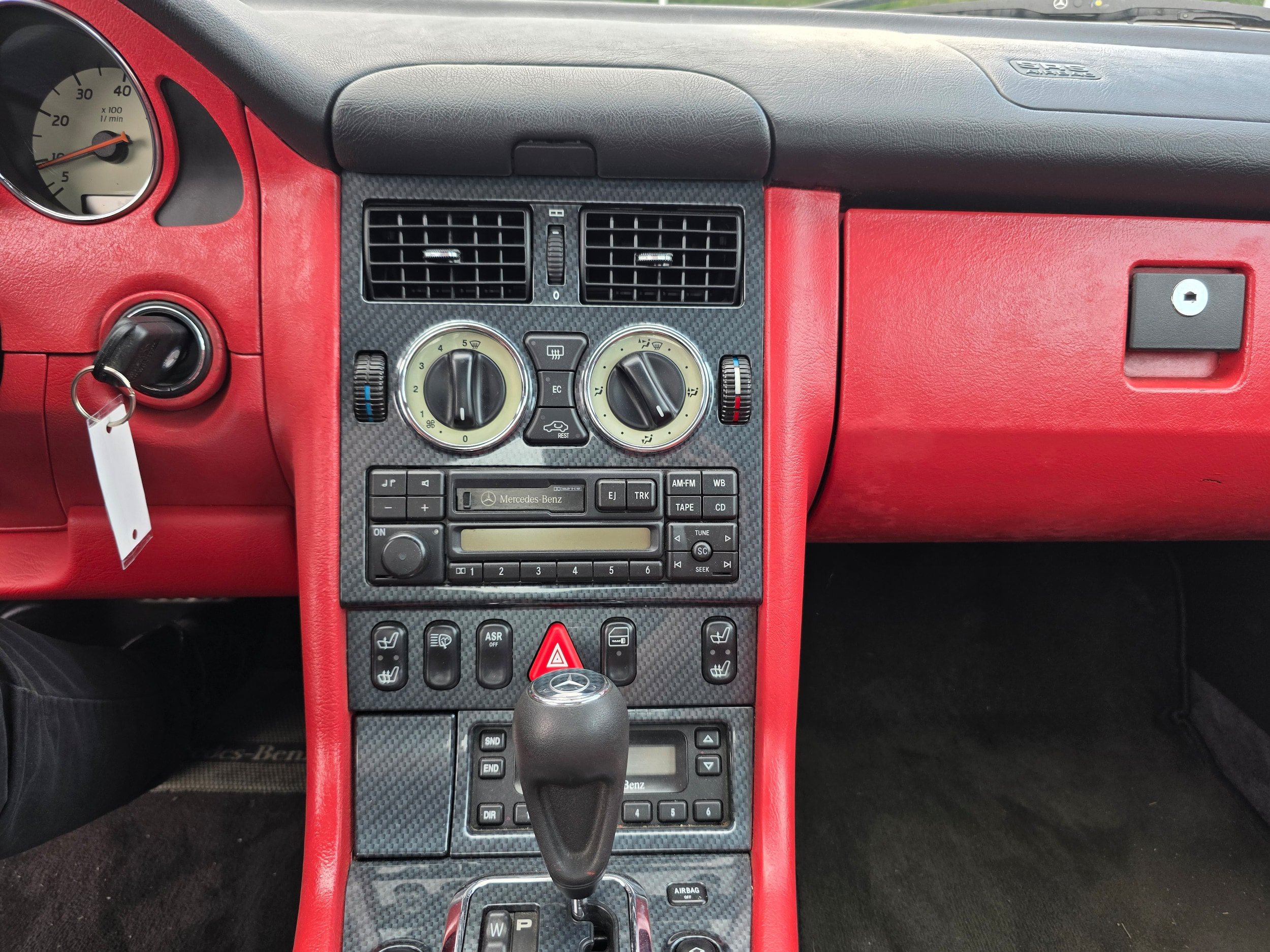 Used 1998 Mercedes-Benz SLK 230 image 10