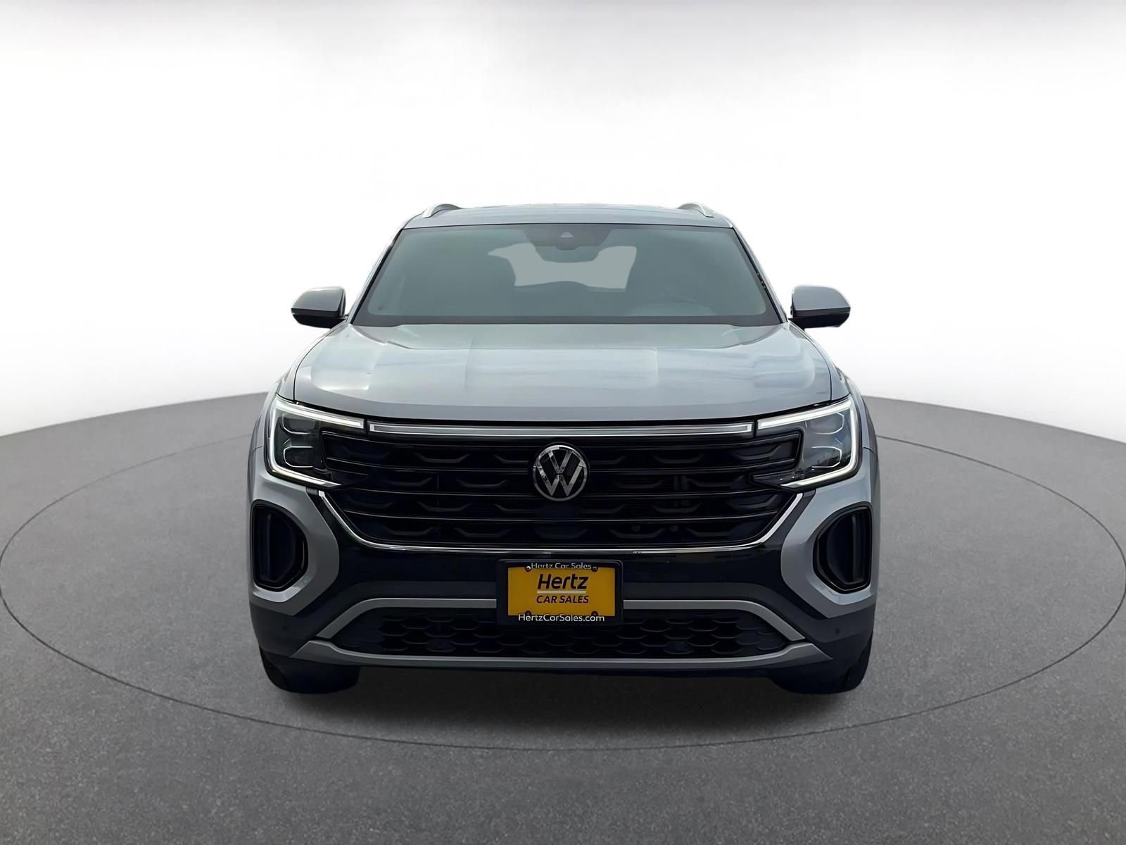 Used 2025 Volkswagen Atlas Cross Sport SE image 4