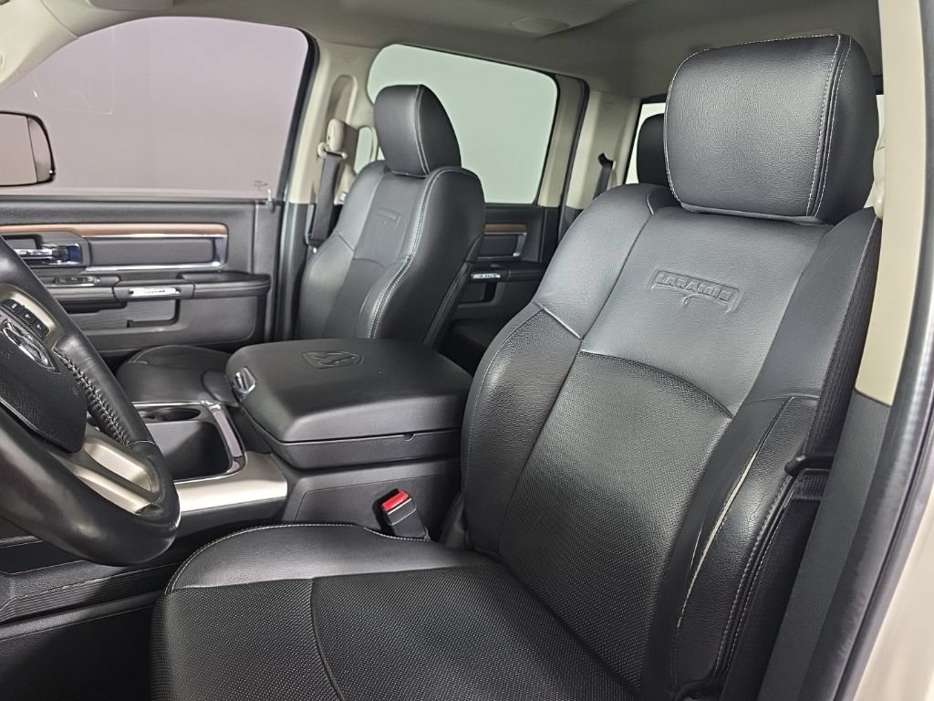 Used 2017 RAM 1500 Laramie w/ Convenience Group AWD/4WD image 14