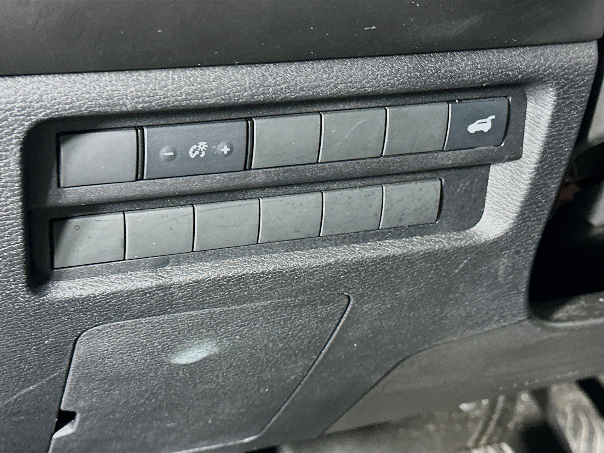 Used 2024 Mitsubishi Outlander SE FWD image 17