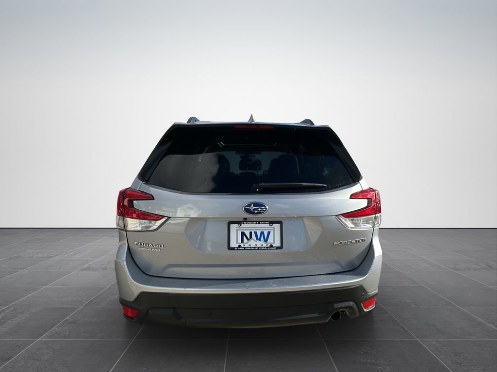 Used 2020 Subaru Forester Limited w/ Popular Package #3 image 5