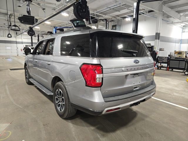 Used 2023 Ford Expedition Max XLT image 7