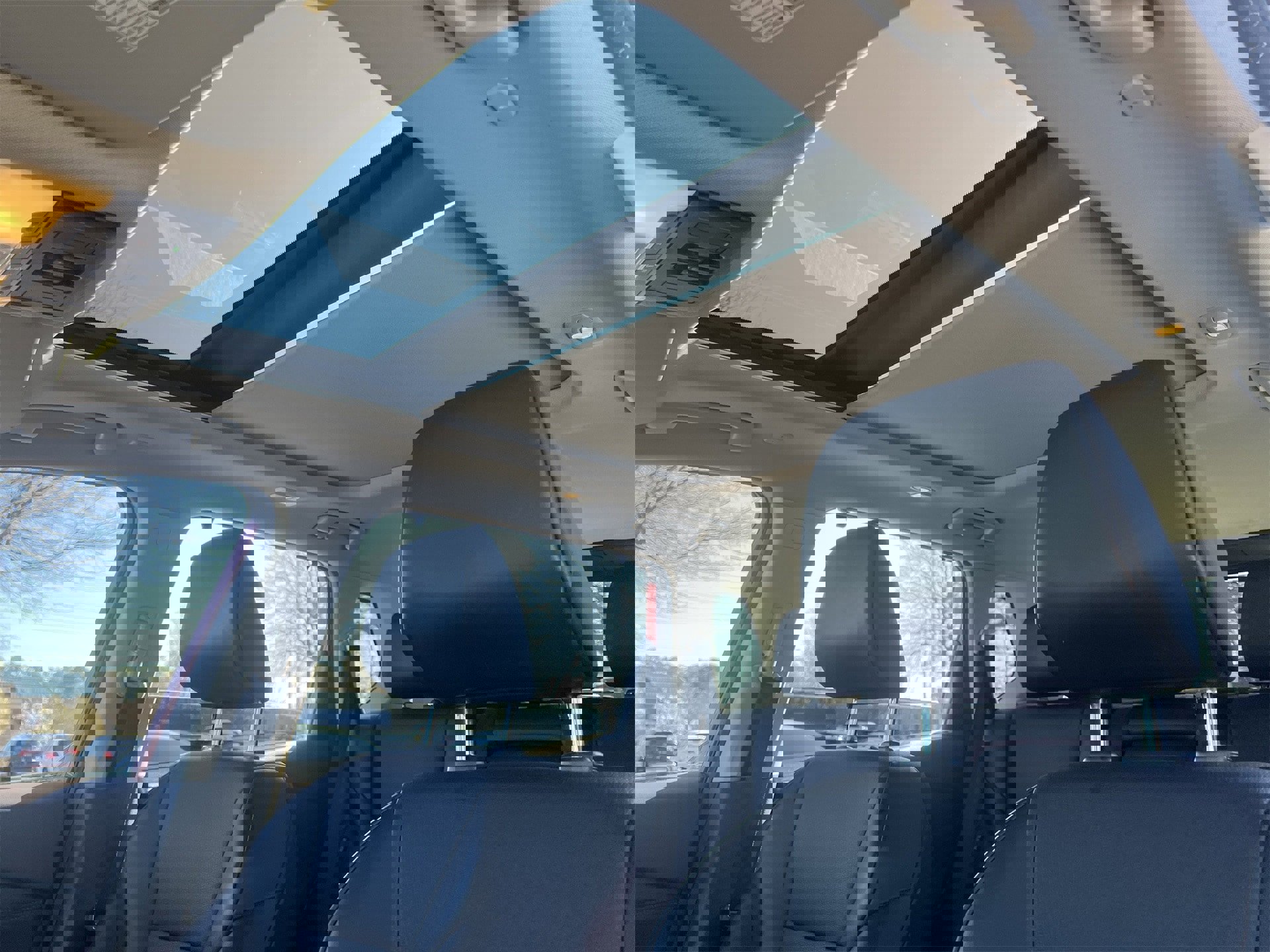 Certified 2023 Nissan Rogue SV w/ SV Premium B Package image 12