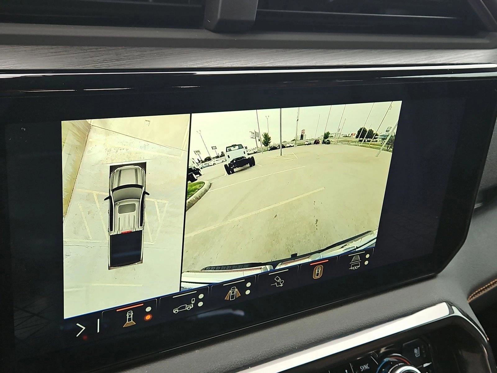 Used 2024 GMC Sierra 1500 AT4 w/ Technology Package AWD/4WD image 14