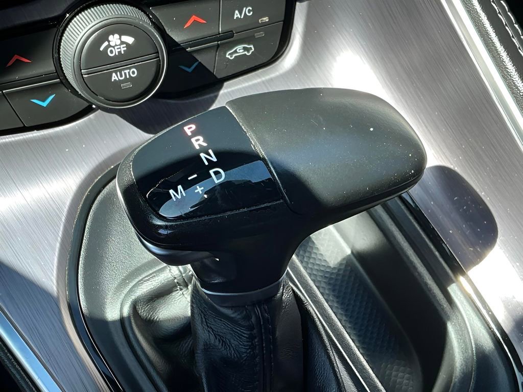 Used 2018 Dodge Challenger SXT image 24