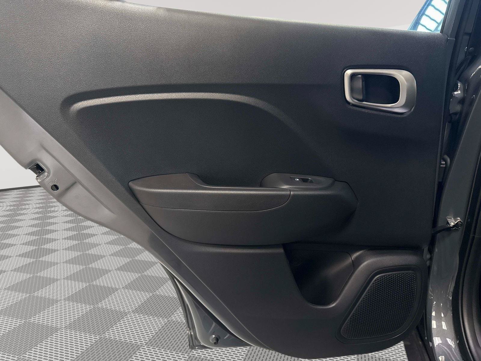 New 2026 Hyundai Venue SE FWD image 11
