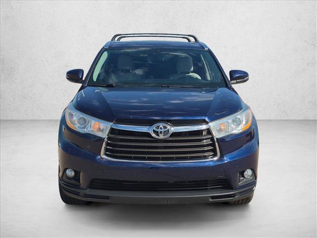 Used 2014 Toyota Highlander XLE AWD/4WD image 2
