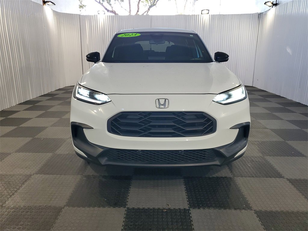 Used 2023 Honda HR-V Sport image 2