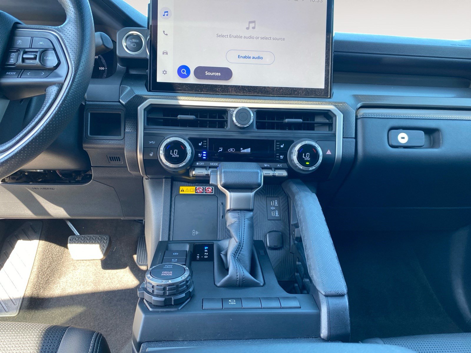Used 2025 Toyota 4Runner Limited AWD/4WD image 13