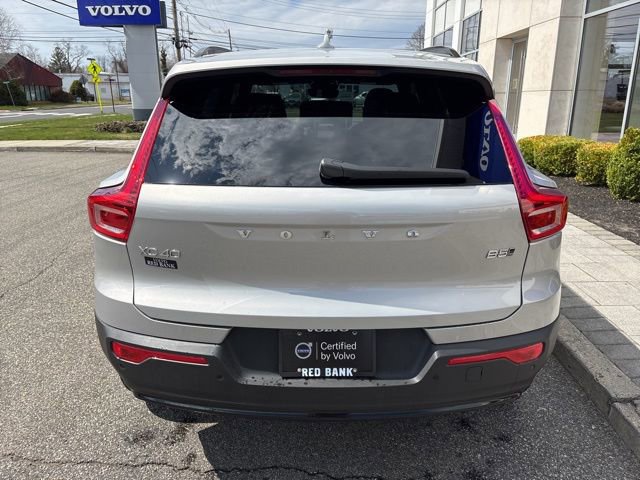 Used 2025 Volvo XC40 B5 Plus AWD/4WD image 4